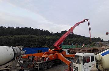 中鐵十八局高速施工， C50，400方